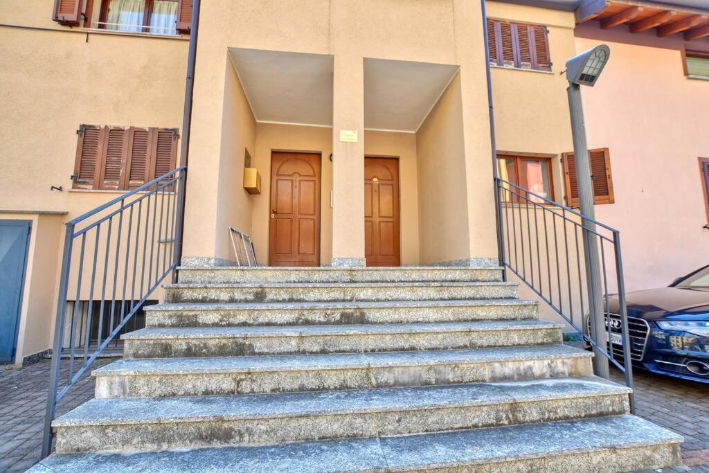 Gezellig Appartement Met Gedeeltelijk Meerzicht Acquaseria Exterior foto