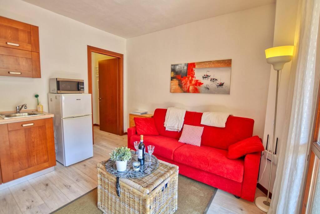 Gezellig Appartement Met Gedeeltelijk Meerzicht Acquaseria Exterior foto