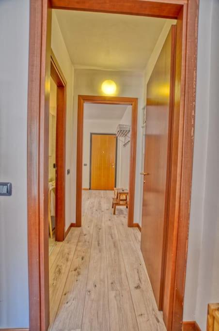 Gezellig Appartement Met Gedeeltelijk Meerzicht Acquaseria Exterior foto